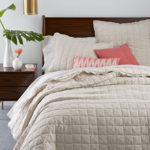 Checks Design Linen Quilt Set